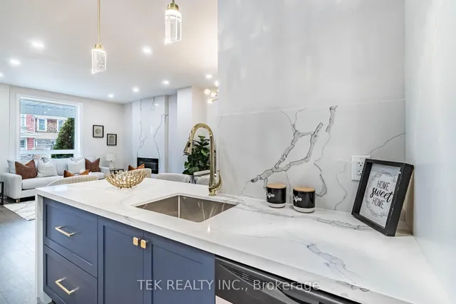 Additional image 16 of 562 Pape Ave