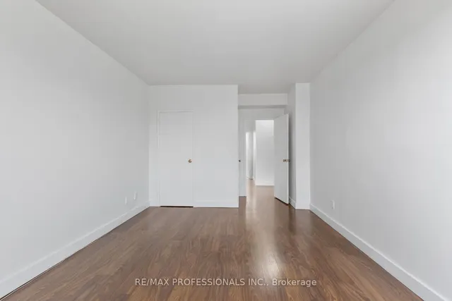 Additional image 30 of 740 Eglinton Ave Unit 404