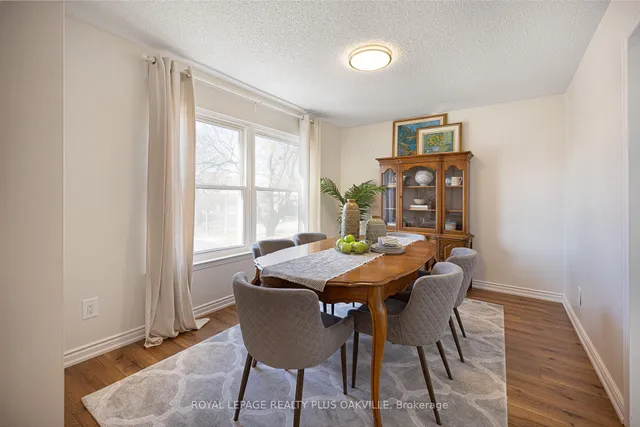 Additional image 13 of 24 Menoke Crt