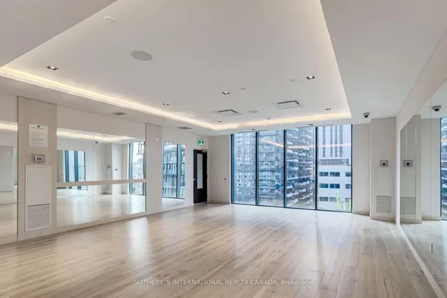 Additional image 42 of 330 Richmond St Unit 921