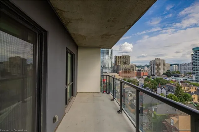 Additional image 44 of 15 Queen St Unit 902