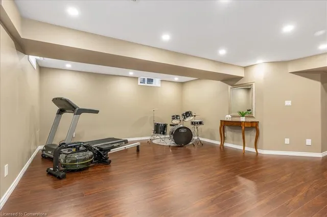 Additional image 37 of 43 Jeffrey Dr