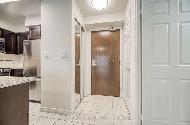 Additional image 24 of 35 Hollywood Ave Unit 1817