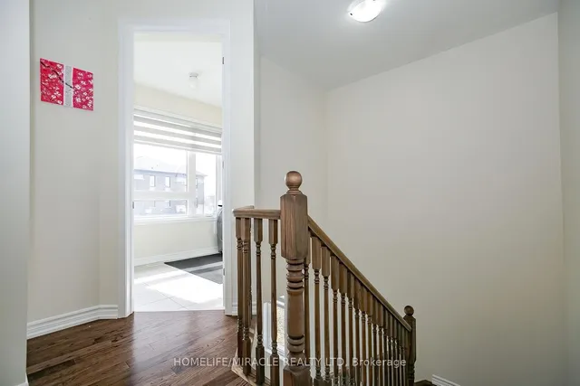 Additional image 35 of 5 Emily St