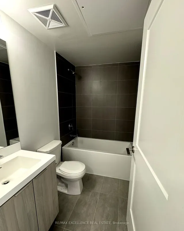 Additional image 5 of 8 Widmer St Unit 1106