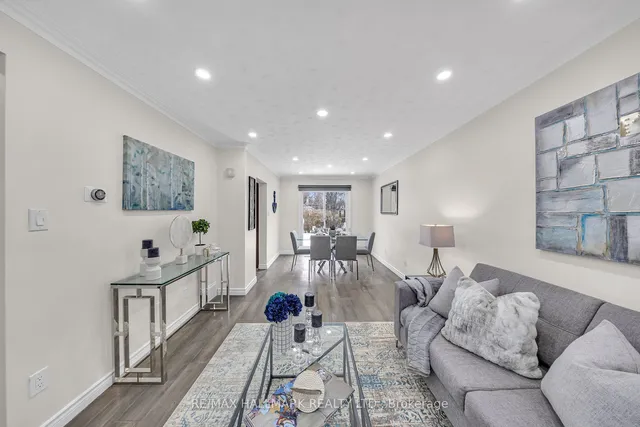 Additional image 5 of 35 Rowallan Dr