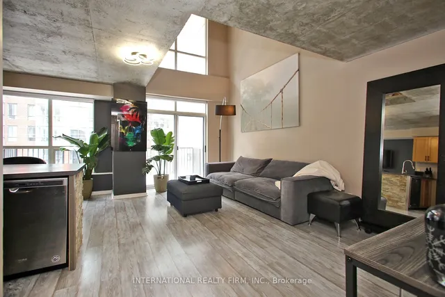 Additional image 2 of 800 King St Unit 408