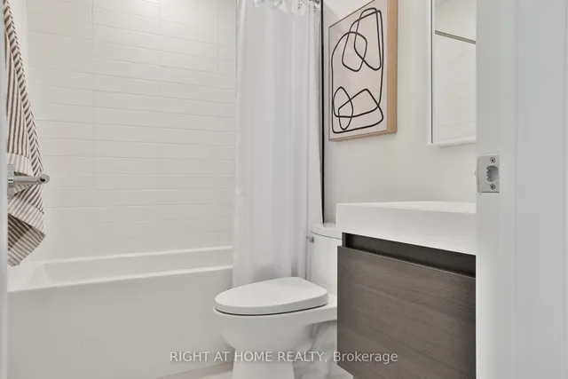 Additional image 25 of 2343 Gerrard St Unit Sky