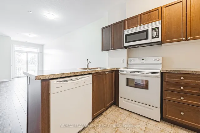 Additional image 6 of 95 Wilson St Unit 308