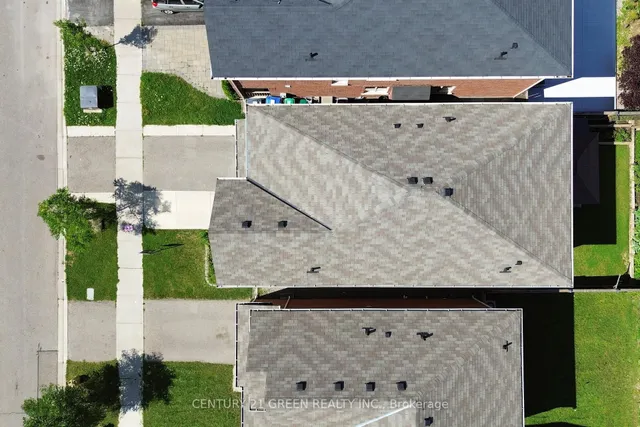 Additional image 42 of 125 Vanhorne Clse