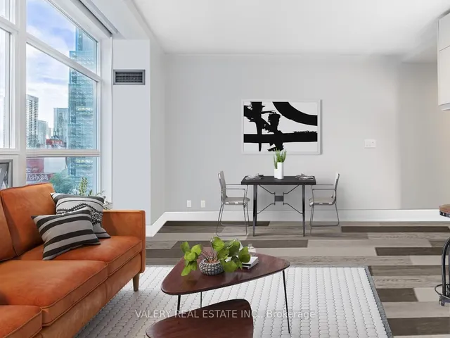 Additional image 4 of 36 Blue Jays Way Unit 622