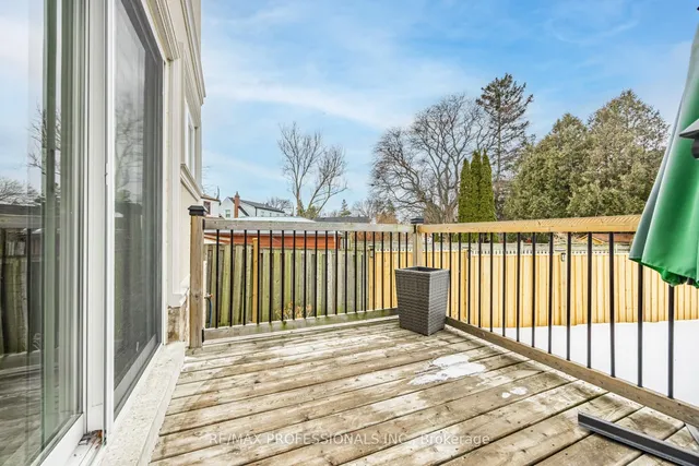 Additional image 36 of 54 Parkchester Rd