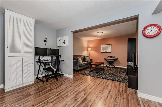 Additional image 28 of 105 Glen Park Cres