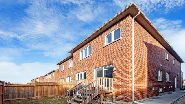 Additional image 32 of 18 Golden Springs Dr