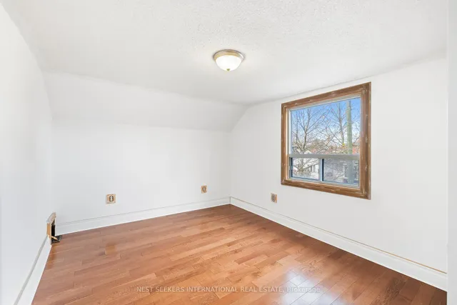 Additional image 25 of 35 Cambrai Ave