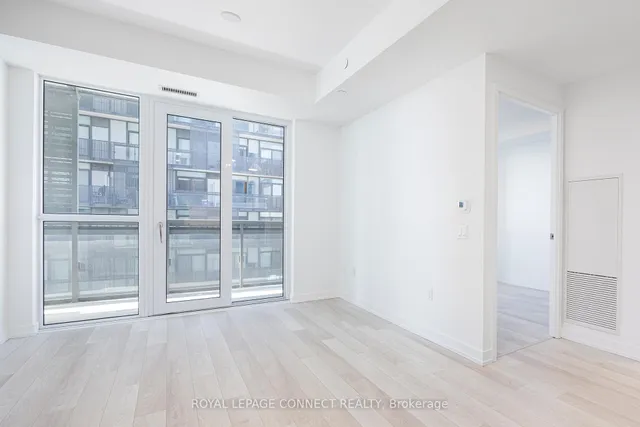 Additional image 8 of 39 Roehampton Ave Unit 2907