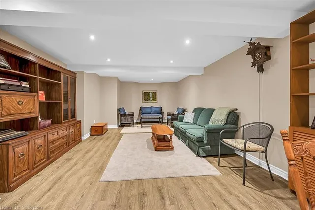 Additional image 22 of 93 Twentyplace Blvd