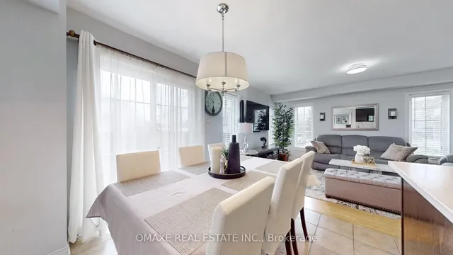 Additional image 18 of 1 Deckman St