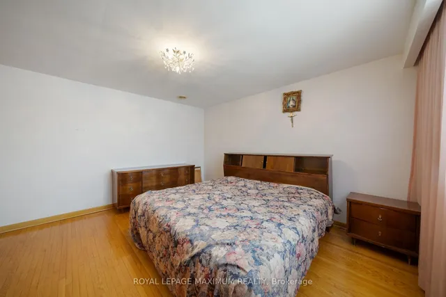 Additional image 18 of 28 Madron Cres