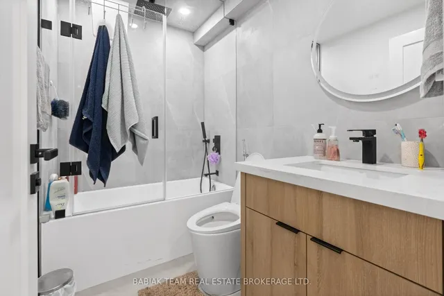 Additional image 34 of 37 Boustead Ave