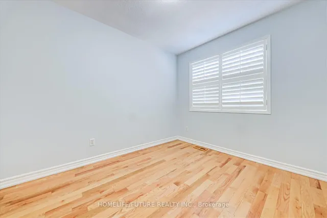 Additional image 18 of 30 Flatfield Terr