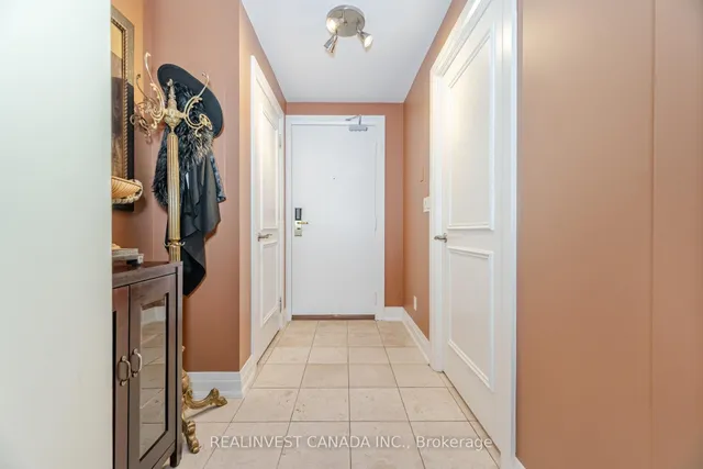 Additional image 8 of 2737 Keele St Unit 905