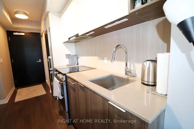 Additional image 26 of 31 Tippet Rd Unit 541