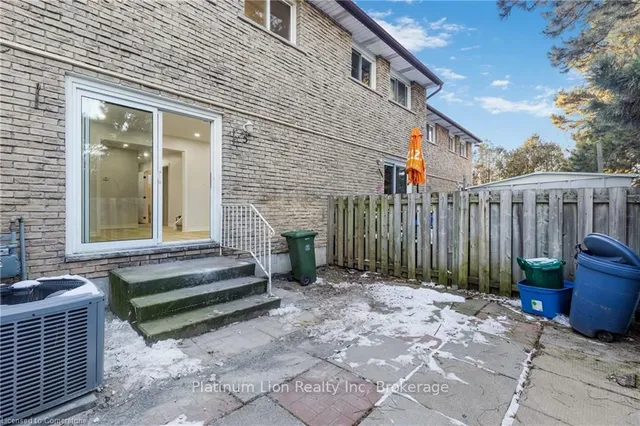 Additional image 31 of 1420 Garth St Unit 5