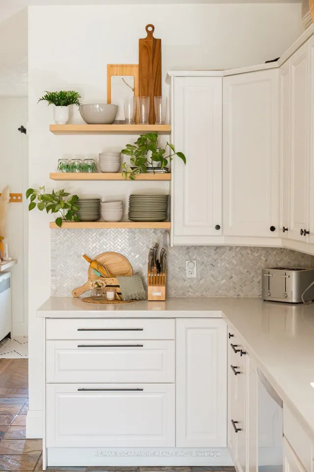 Additional image 14 of 21 Murray St