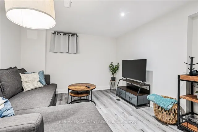 Additional image 26 of 2285 Sunnydale Dr