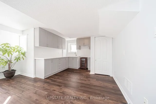 Additional image 31 of 10 Agincourt Circ