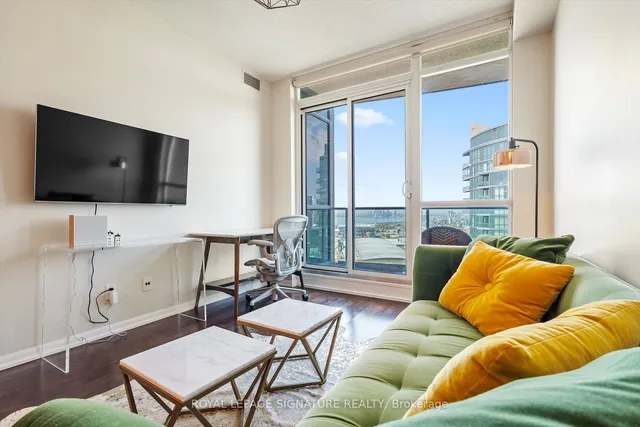 Additional image 12 of 215 Fort York Blvd Unit 3407