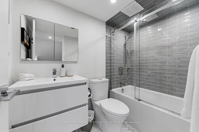 Additional image 23 of 40 Oaklands Ave Unit 335