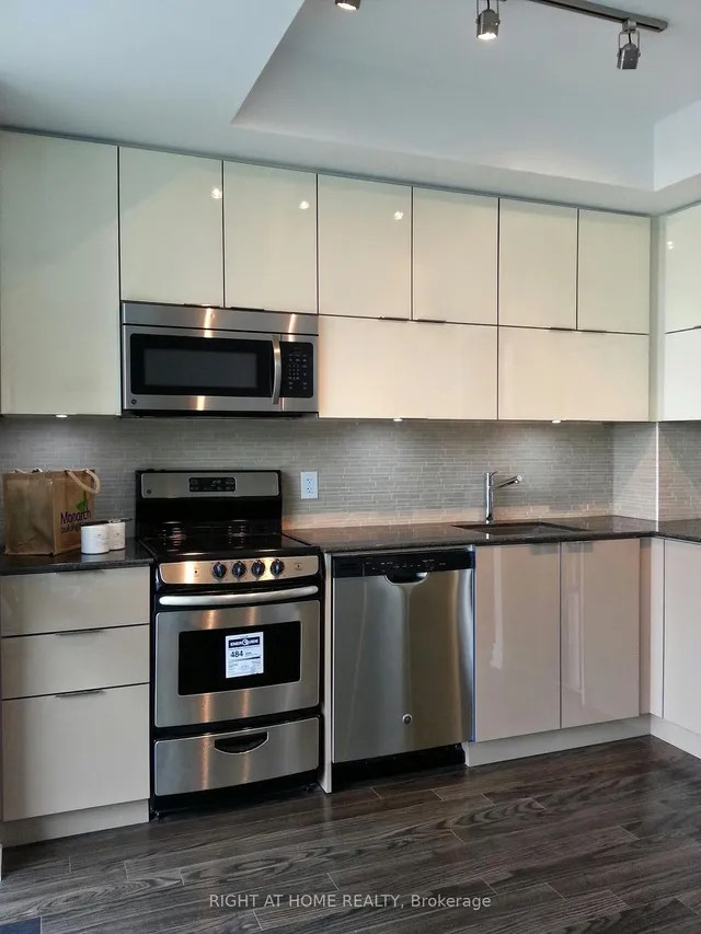 Additional image 5 of 80 MARINE PARADE Dr Unit 303