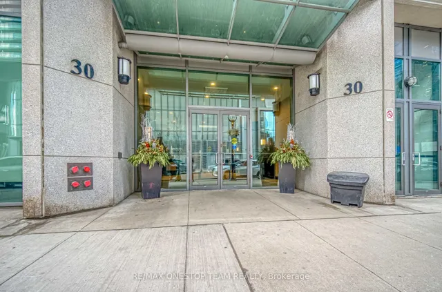 Additional image 3 of 30 Grand Trunk Cres Unit 1211