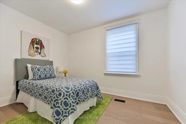 Additional image 16 of 131 Donlands Ave