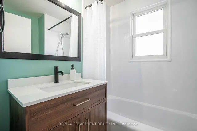 Additional image 10 of 2279 King St