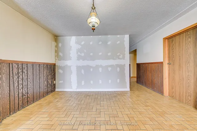 Additional image 29 of 2314 Sheppard Ave