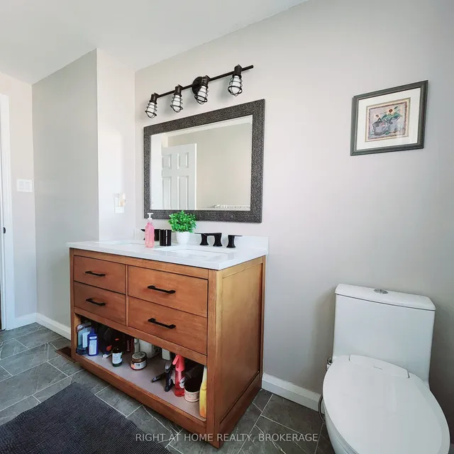 Additional image 29 of 2 Desantis Crt