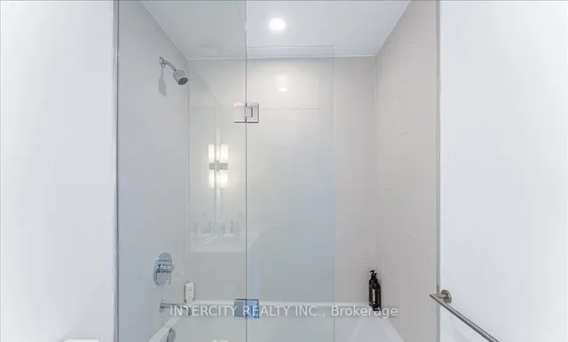 Additional image 36 of 33 Helendale Ave Unit 2407