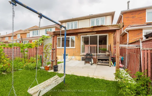 Additional image 42 of 106 Wildberry Cres