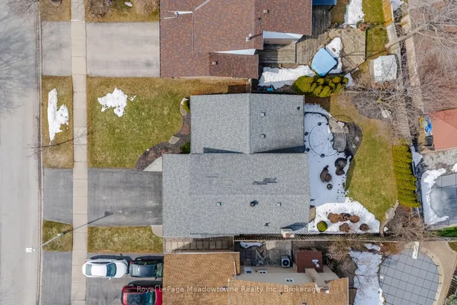 Additional image 9 of 515 Clover Park Cres