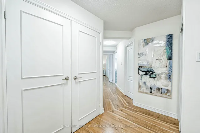 Additional image 24 of 3650 Kaneff Cres Unit 908