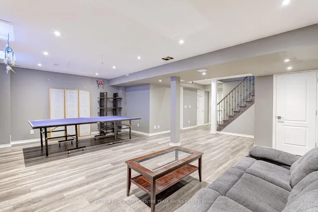 Additional image 34 of 23 Berberis Cres