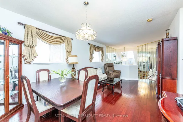 Additional image 23 of 21 Collingwood Ave