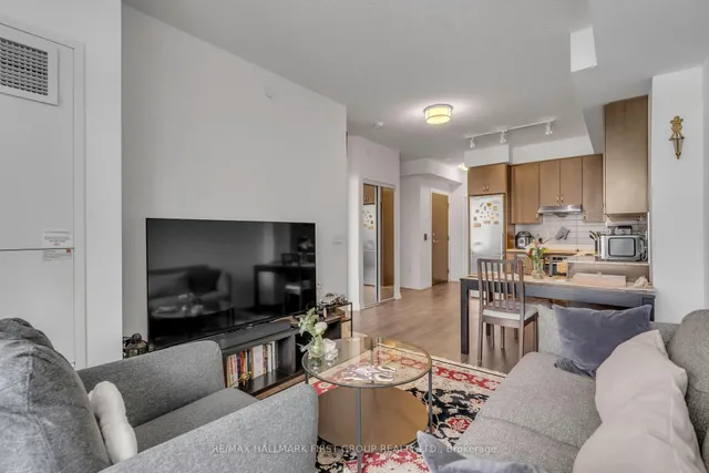 Additional image 18 of 55 Ann O'Reilly Rd Unit 407