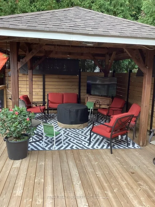 Additional image 28 of 32 Longbourne Cres