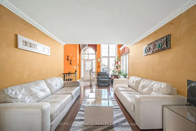 Additional image 20 of 11 Redtail Cres