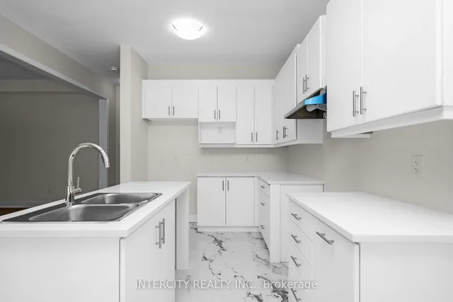 Additional image 10 of 60 Claremont Dr