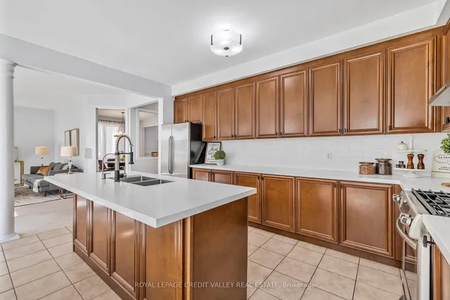 Additional image 18 of 14 Larande Crt